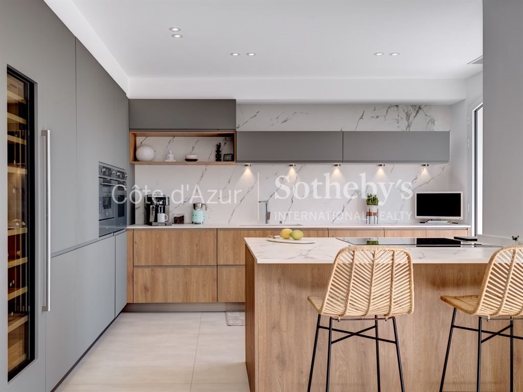Maison à vendre, 280m², La Roquette-sur-Siagne