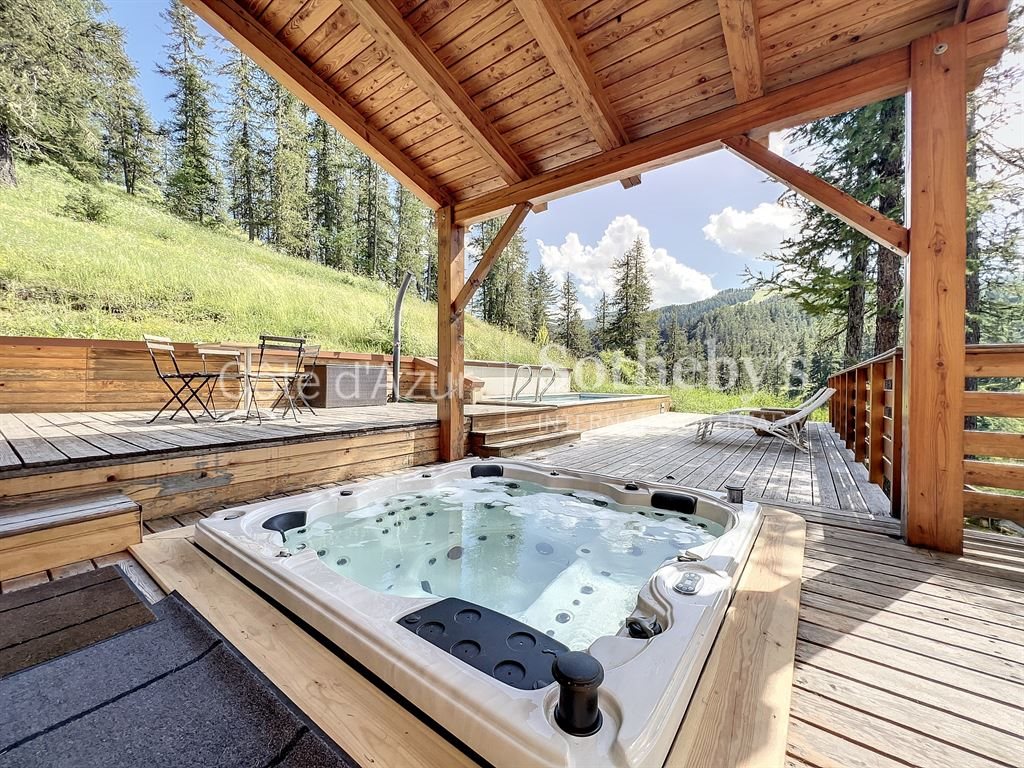 Maison à vendre, 310m², Péone (Valberg)