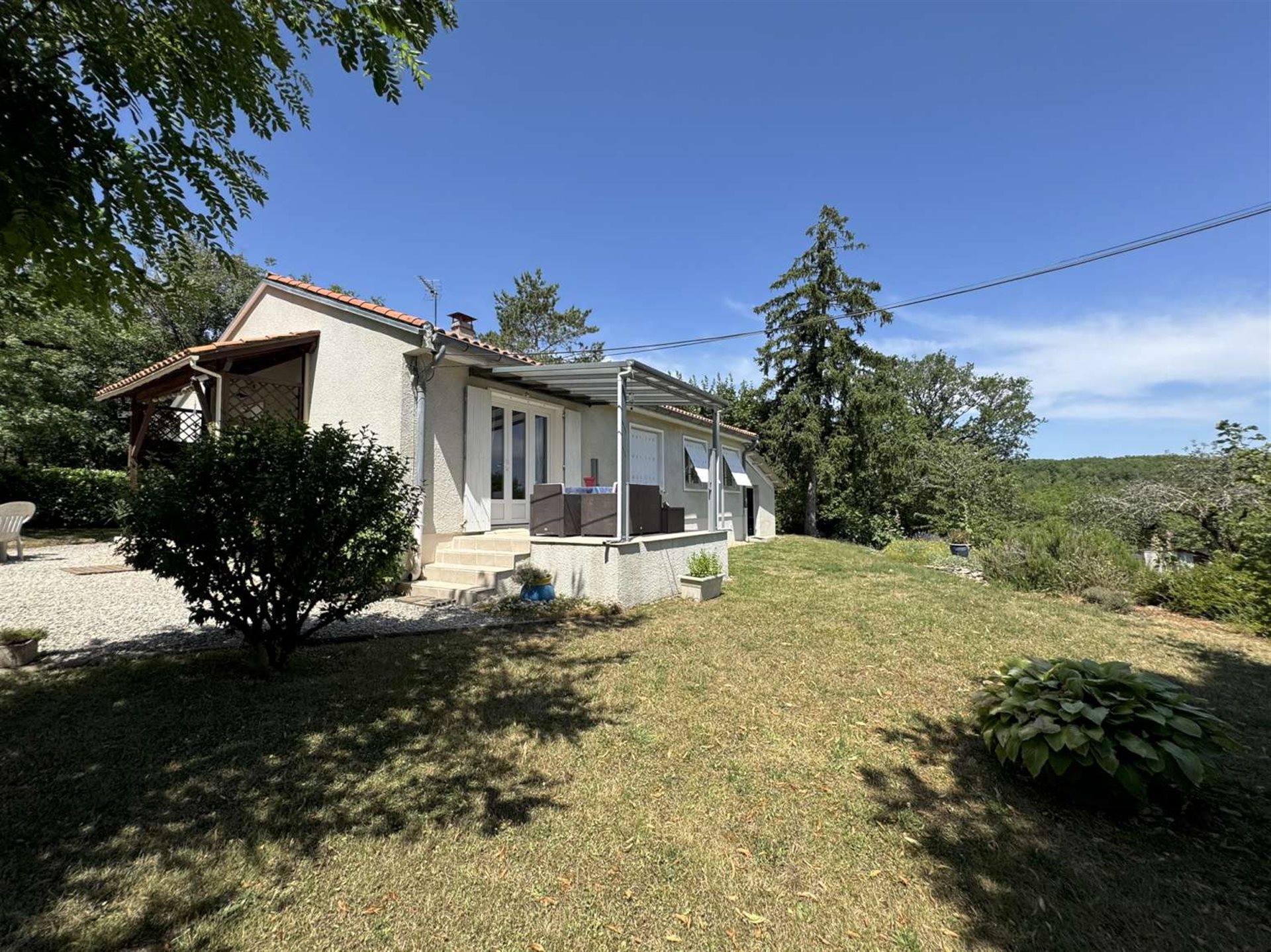 Maison 4 pièces 97 m² · à Cressensac-Sarrazac · 97 m² · 210 000 €