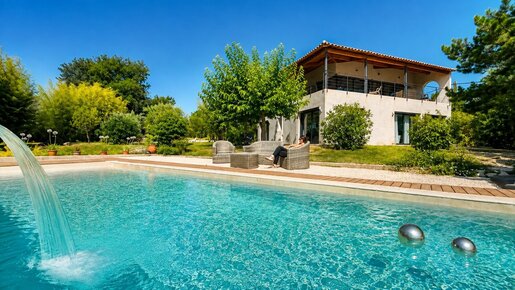 Maison 5 pièces 174 m² · à Uzès · 174 m² · 895 000 €