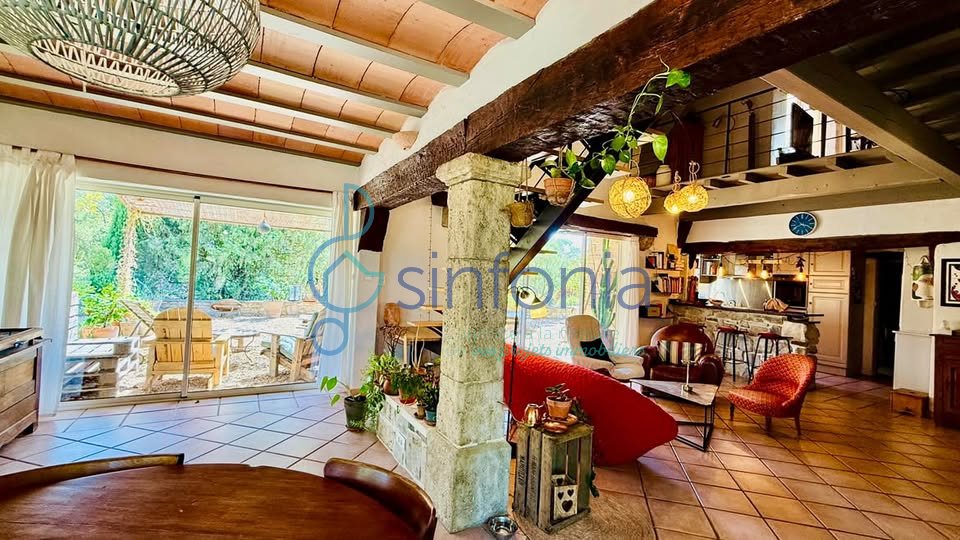 Maison à vendre, 215m², Bouquet