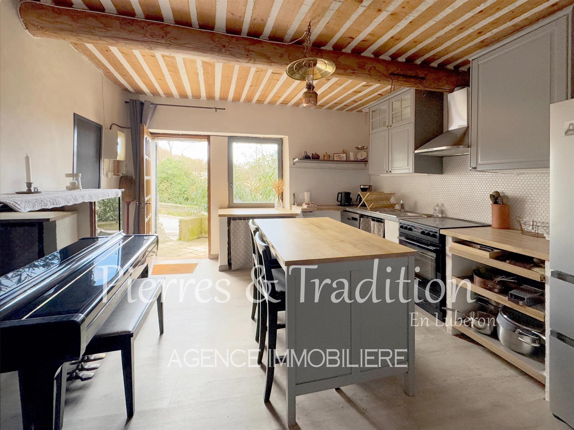 Maison à vendre, 92m², Saint-Martin-de-Castillon