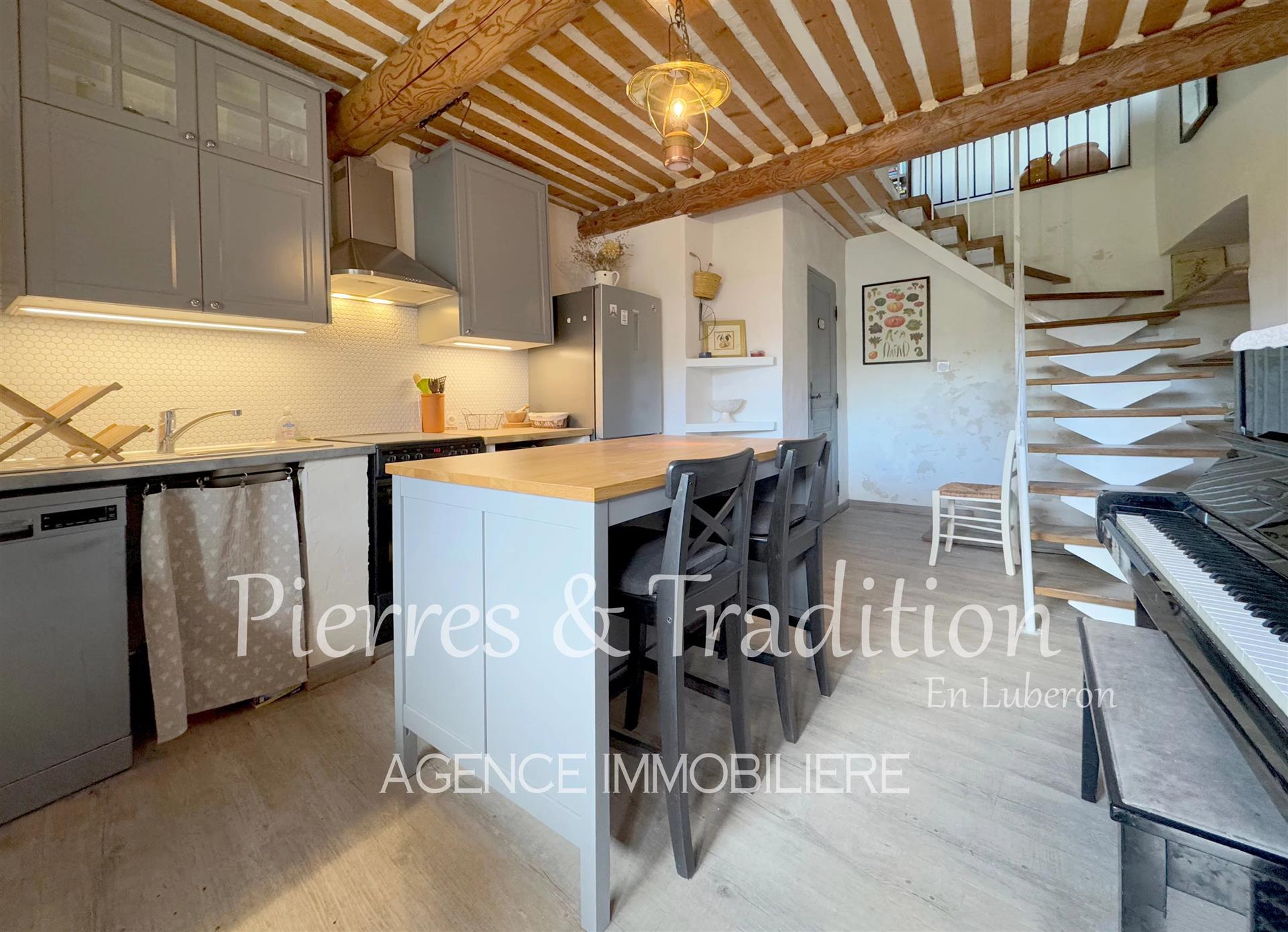 Maison à vendre, 92m², Saint-Martin-de-Castillon