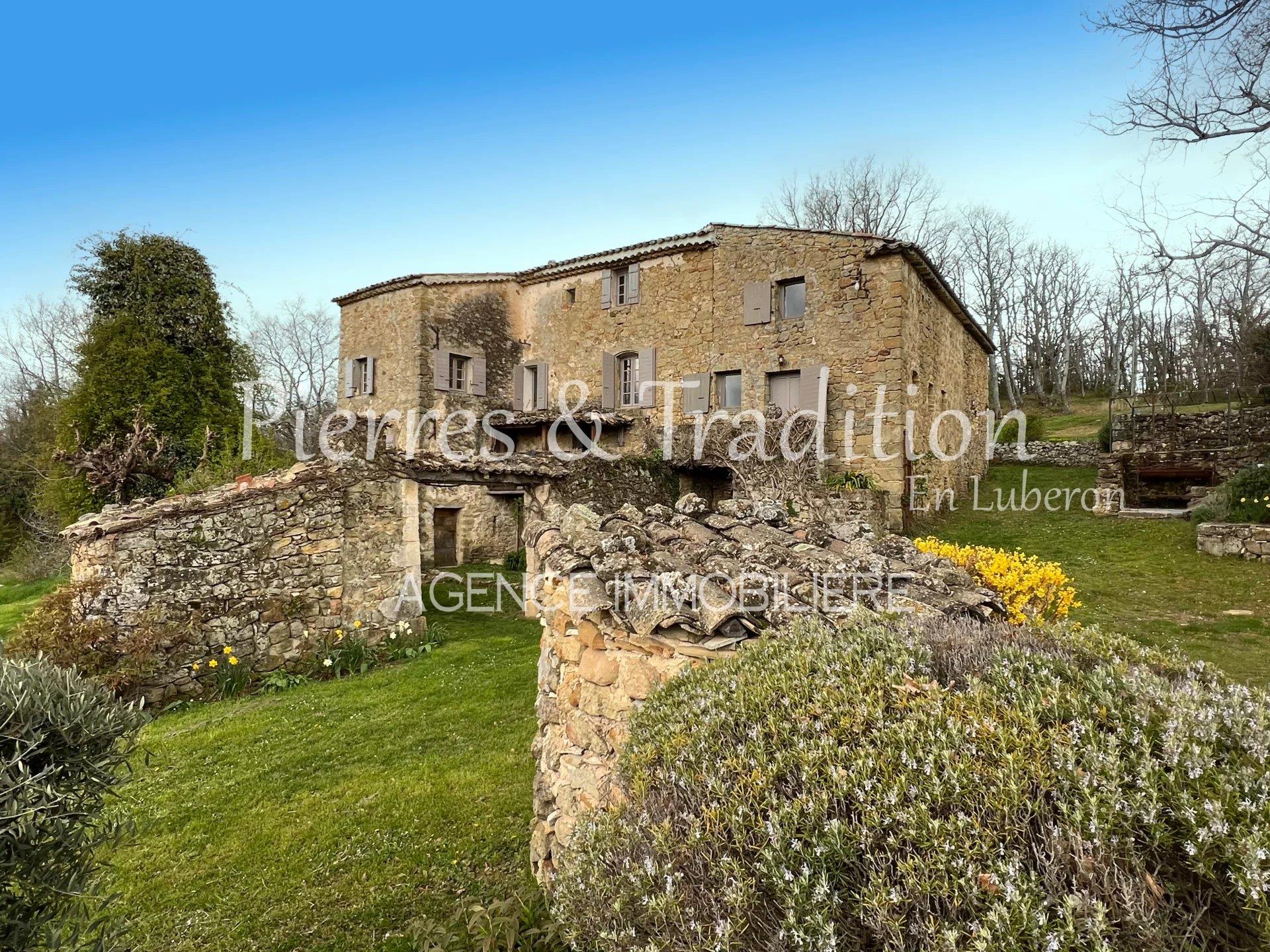 Maison à vendre, 280m², Simiane-la-Rotonde
