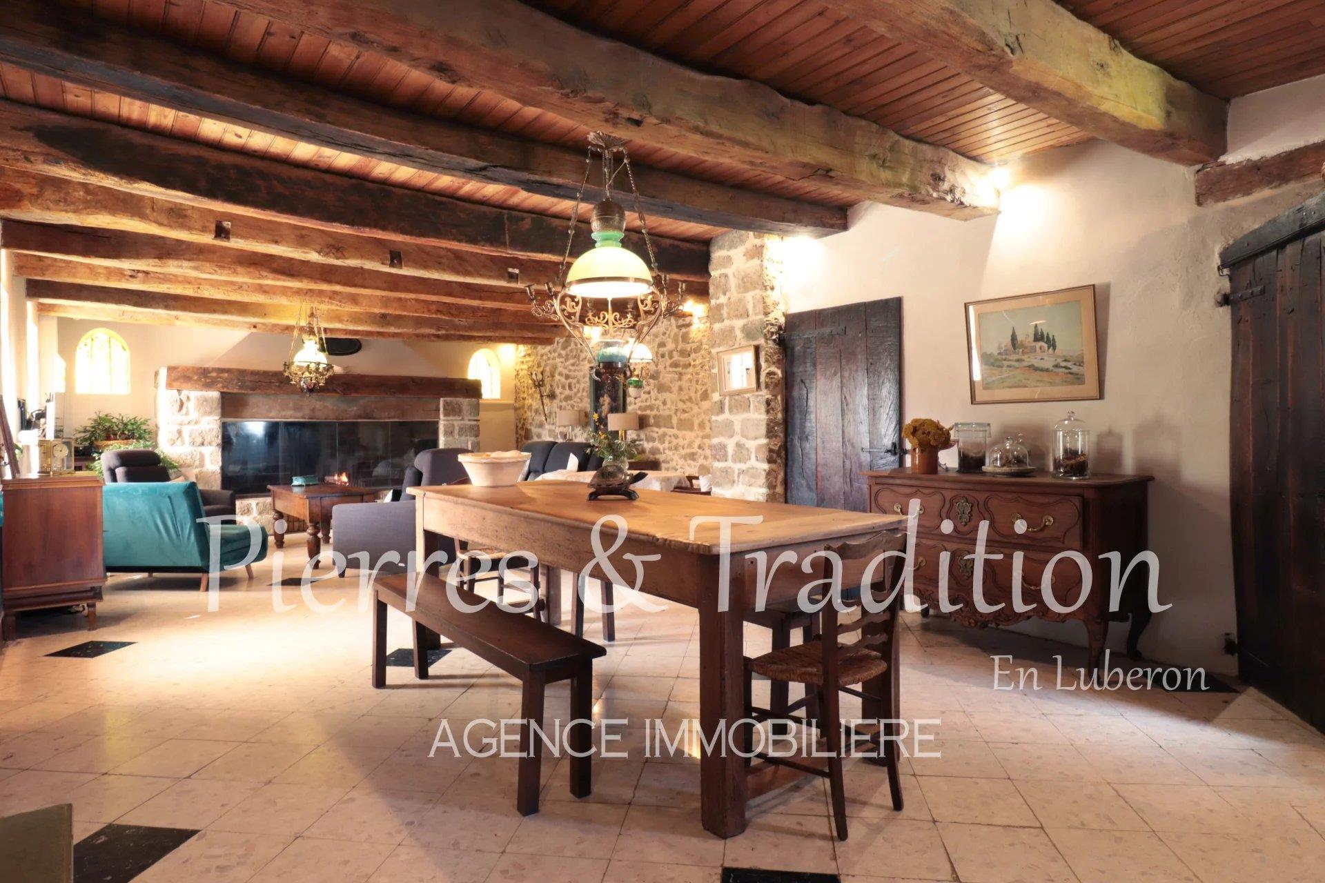 Maison à vendre, 280m², Simiane-la-Rotonde