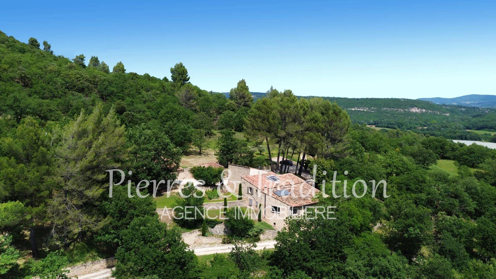 Maison à vendre, 307m², Saint-Martin-de-Castillon