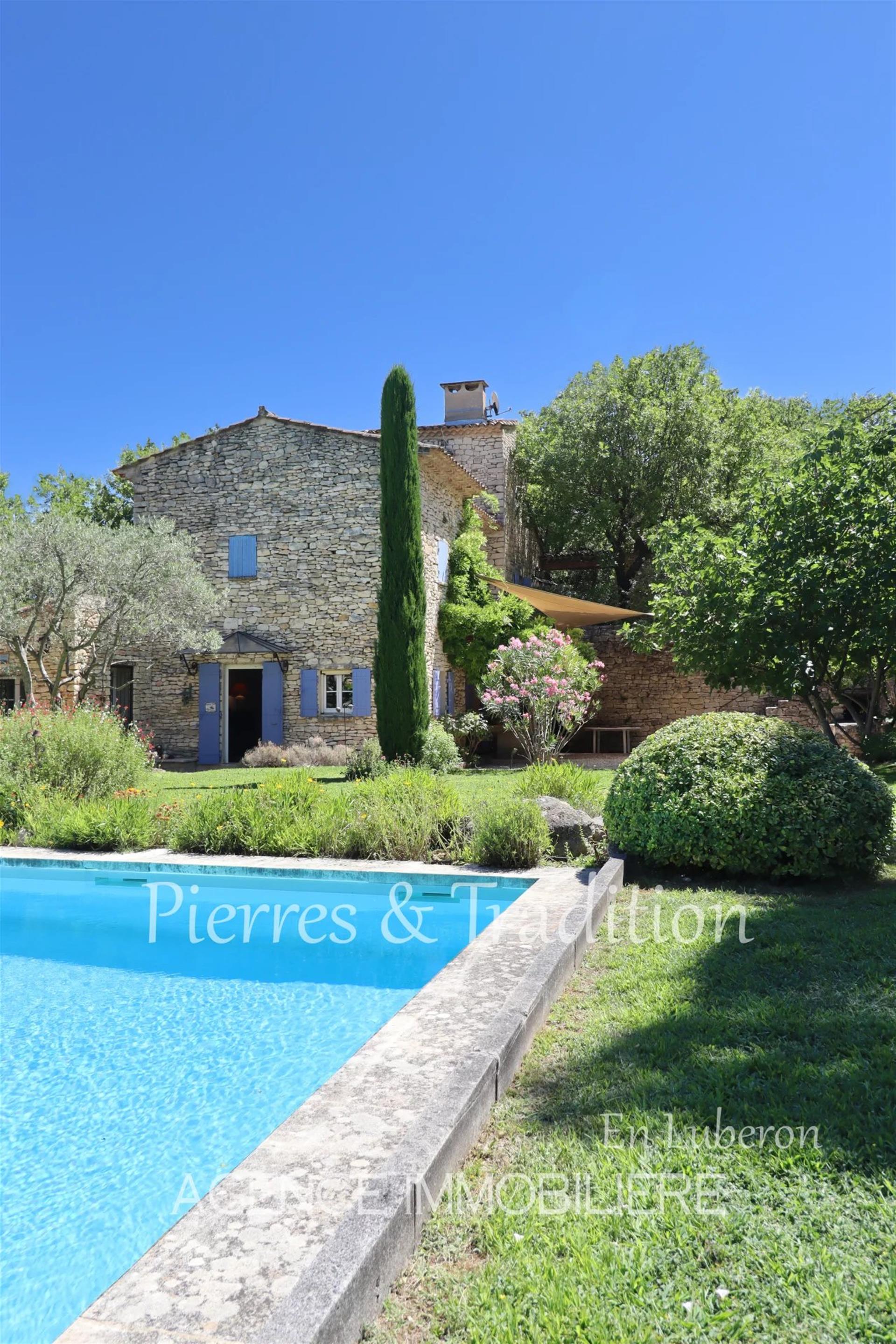 Maison à vendre, 220m², Gordes