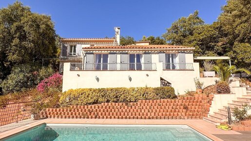 Maison 5 pièces 124 m² · à Roquebrune-sur-Argens · 124 m² · 799 000 €