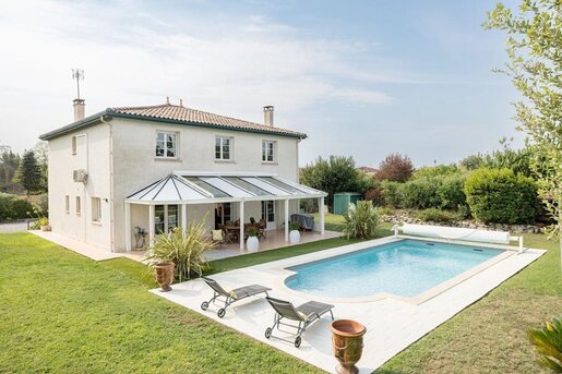 8 pièces 190 m² · à Fenouillet · 190 m² · 549 200 €