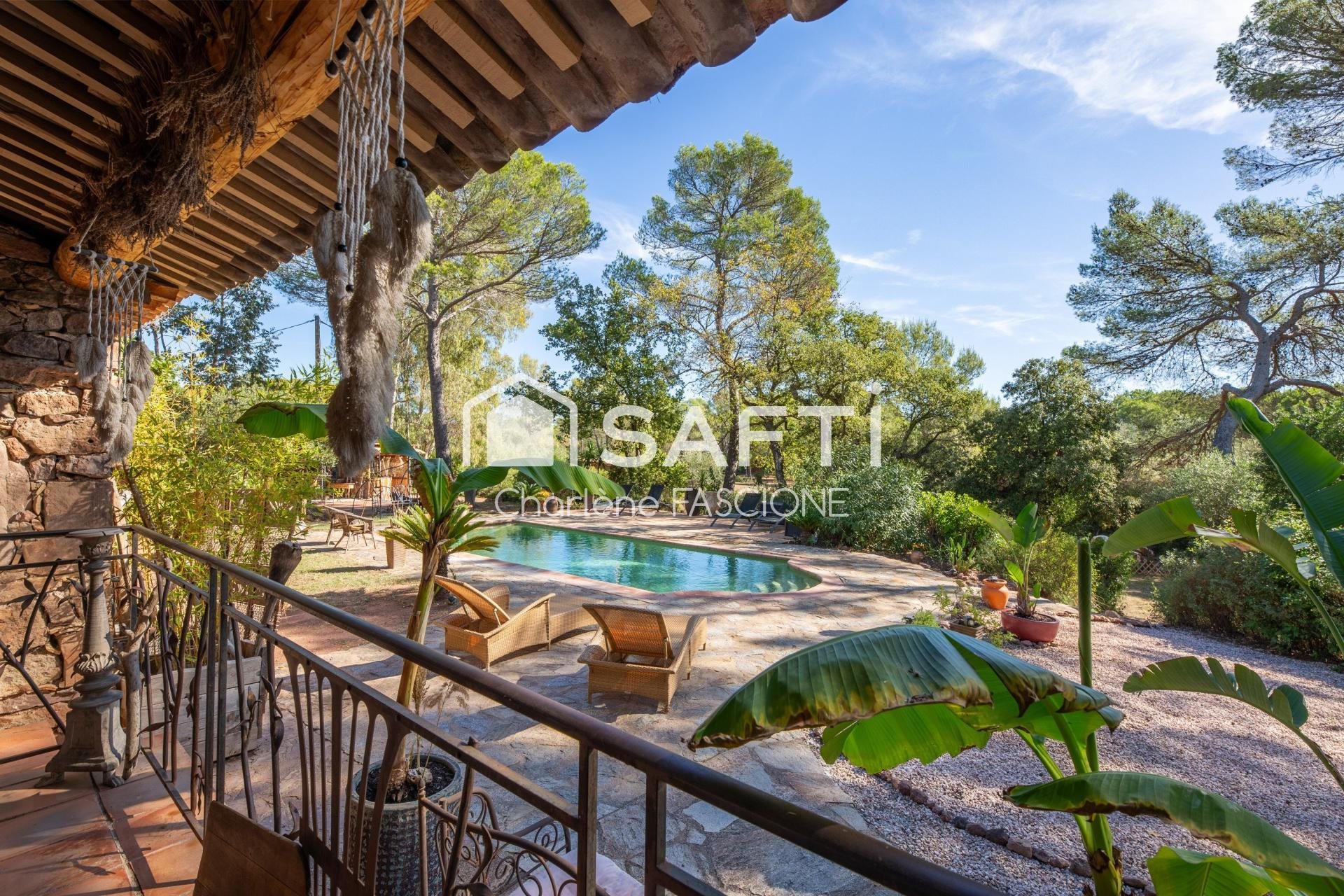 Maison à vendre, 200m², Roquebrune-sur-Argens