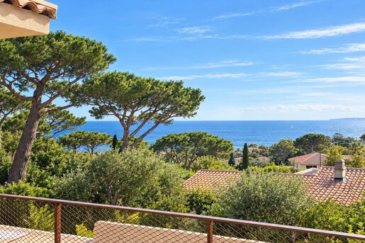 Maison 5 pièces 160 m² · à Roquebrune-sur-Argens · 160 m² · 1 490 000 €