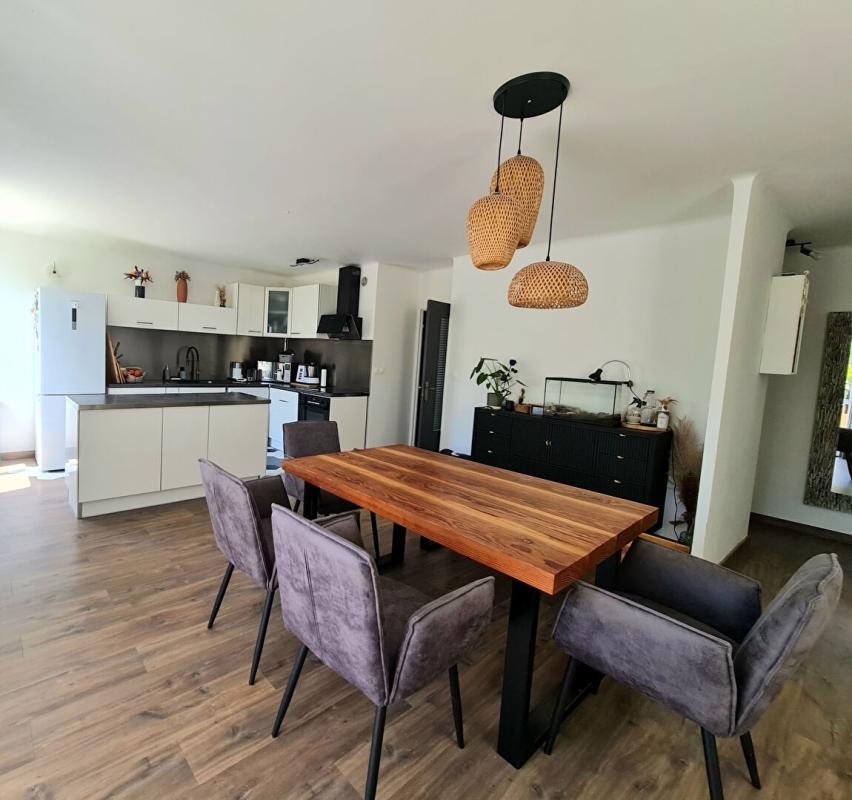Appartement à vendre, 76m², Alès