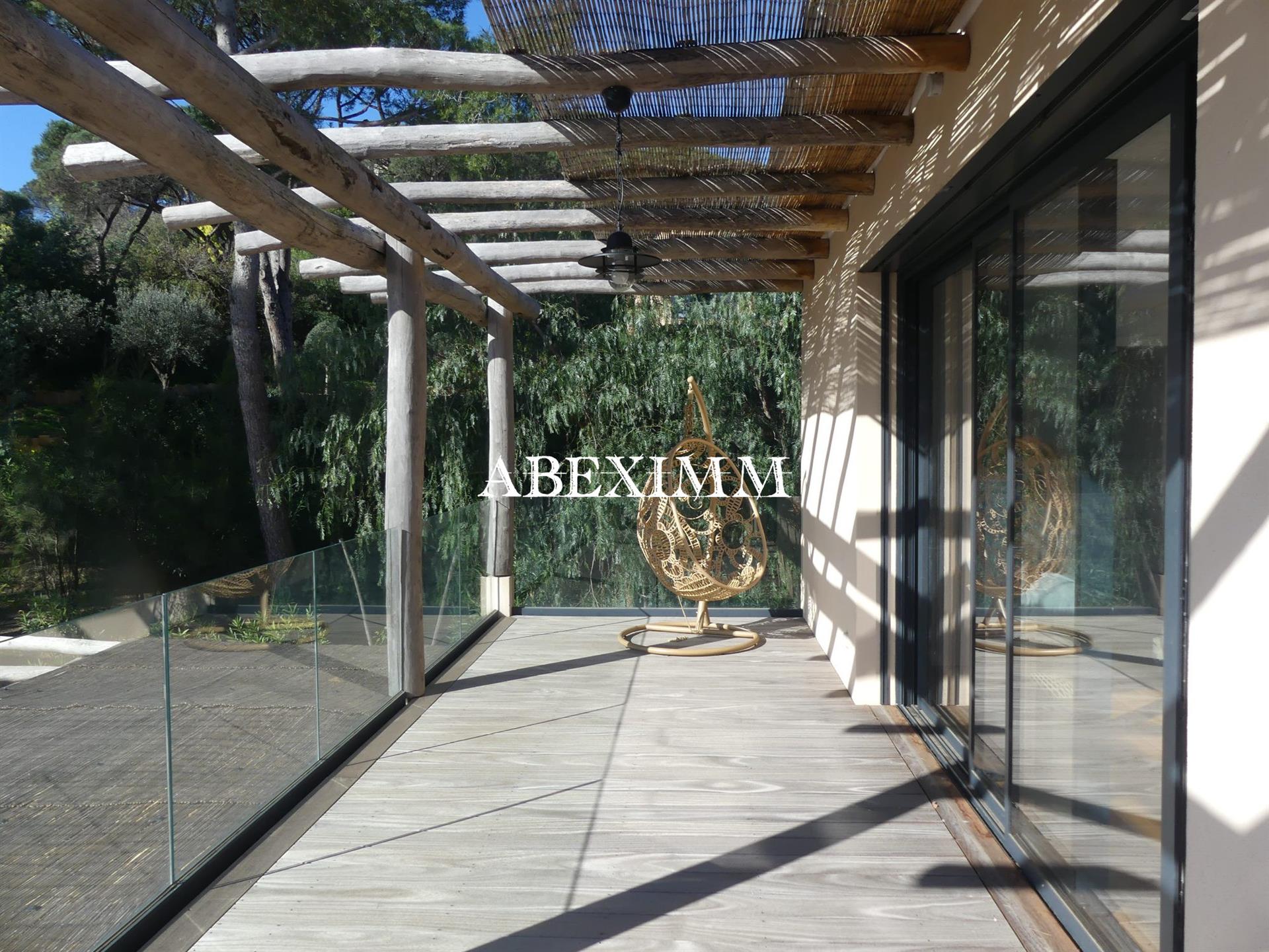 Maison à vendre, 250m², La Croix-Valmer