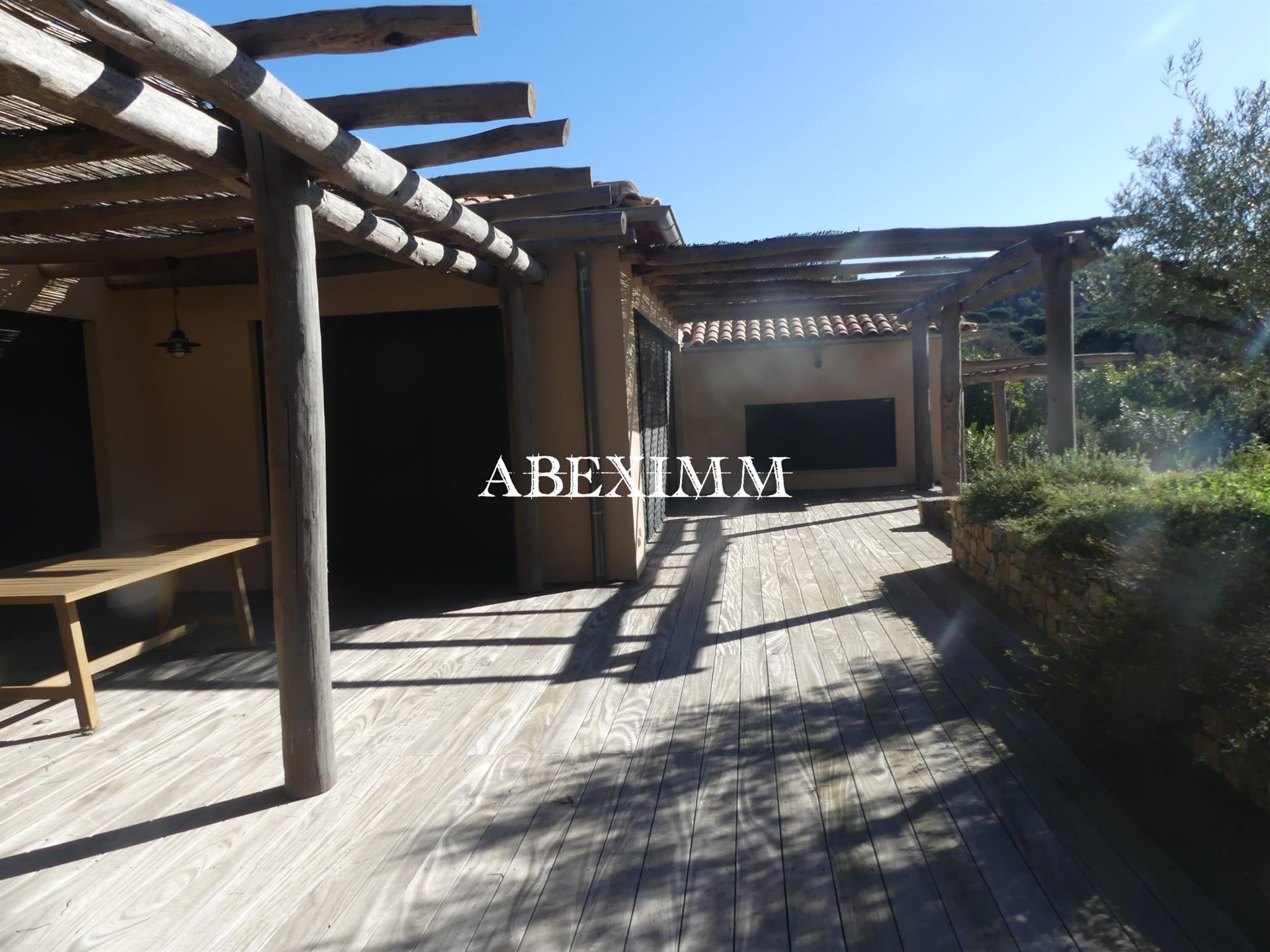 Maison à vendre, 250m², La Croix-Valmer