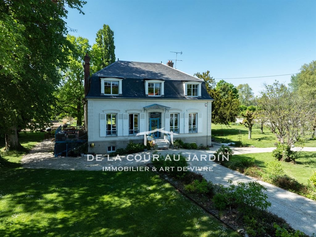 Maison à vendre, 244m², Germigny-l'Evêque