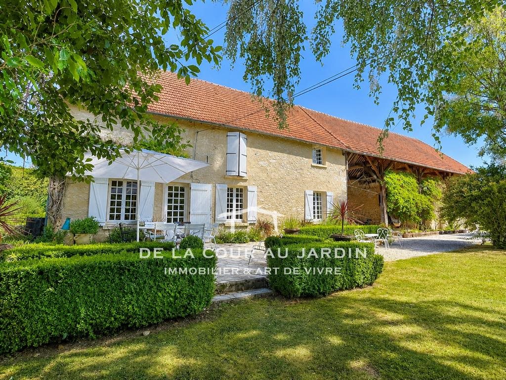 Maison à vendre, 240m², Cerneux