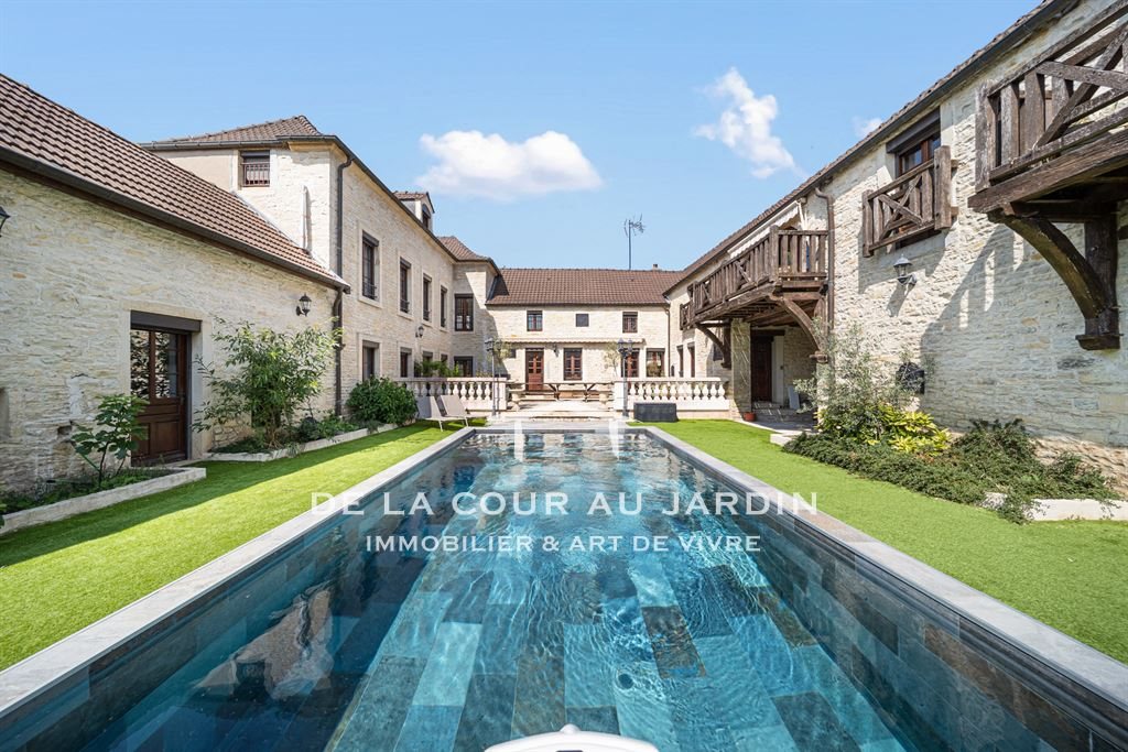 Maison à vendre, 480m², Corcelles-les-Monts