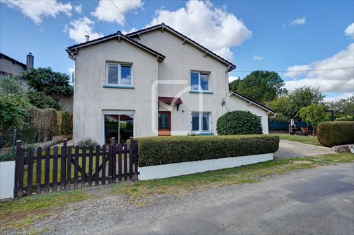 Maison 5 pièces 102 m² · à L'Absie · 102 m² · 114 400 €