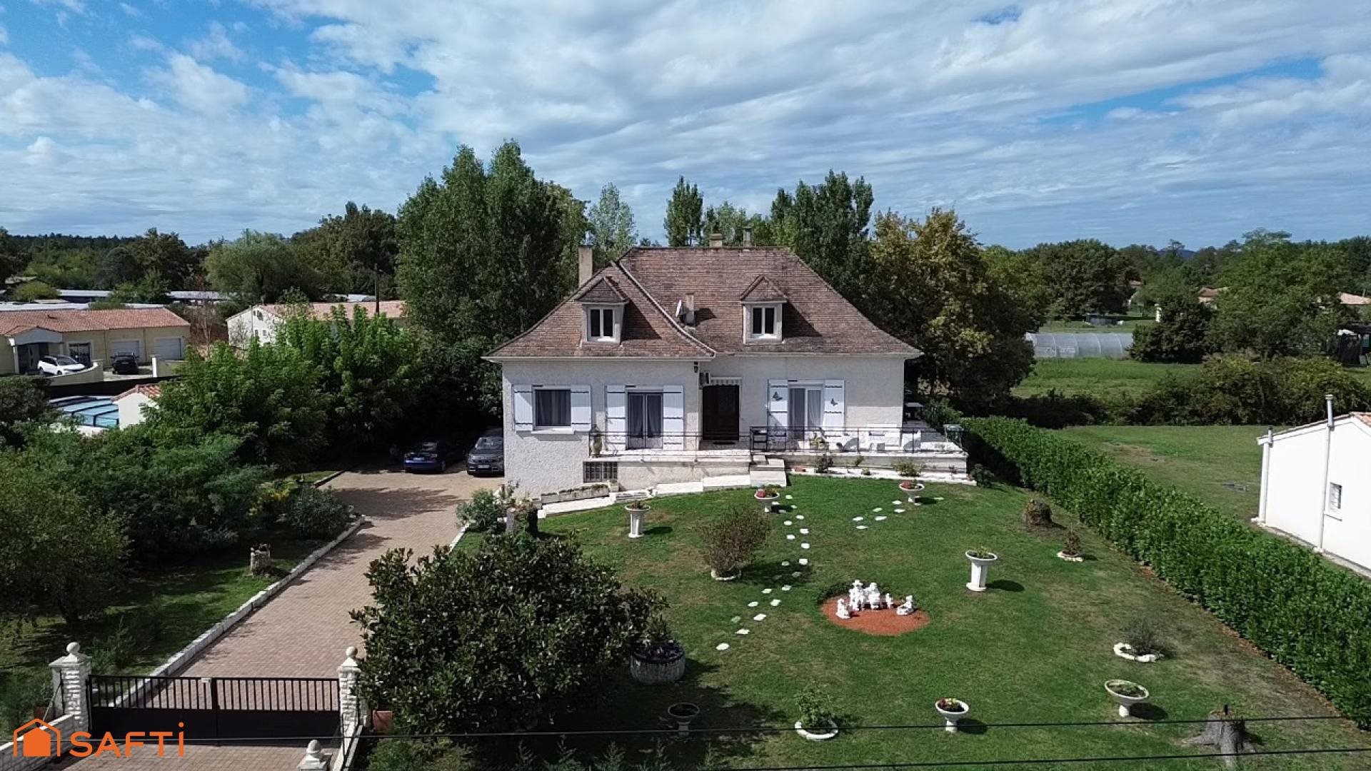 Maison à vendre, 120m², Sainte-Livrade-sur-Lot