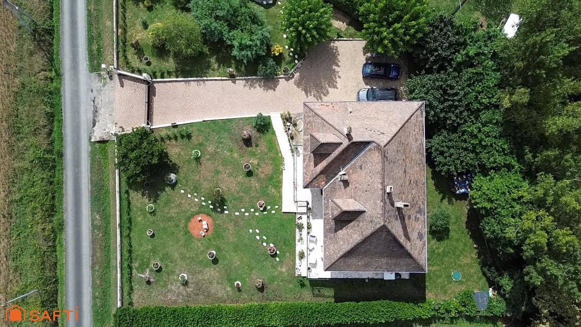 Maison à vendre, 120m², Sainte-Livrade-sur-Lot