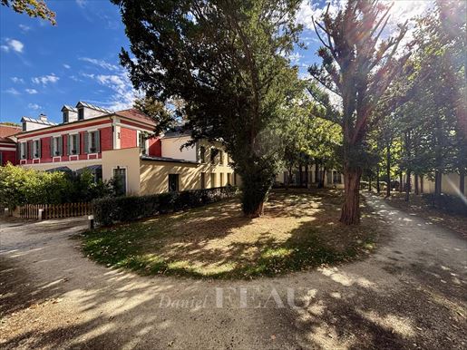 Appartement 3 pièces 67 m² · à Saint-Germain-en-Laye · 67 m² · 691 000 €