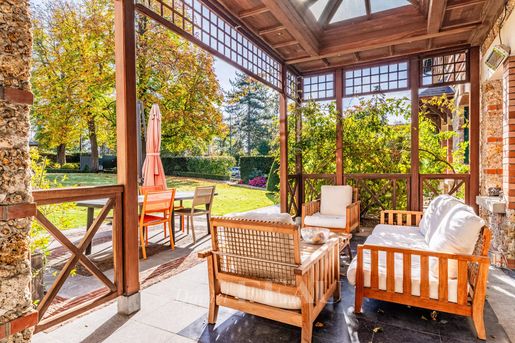 Maison 8 pièces 240 m² · à Le Vésinet · 240 m² · 2 700 000 €