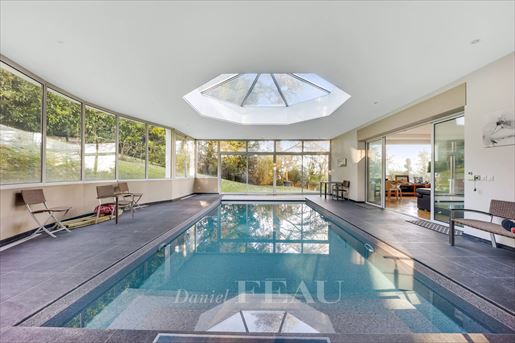 10 pièces 410 m² · à Le Port-Marly · 410 m² · 1 950 000 €