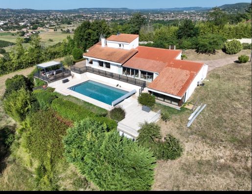 Maison 5 pièces 199 m² · à Pujols · 199 m² · 477 000 €