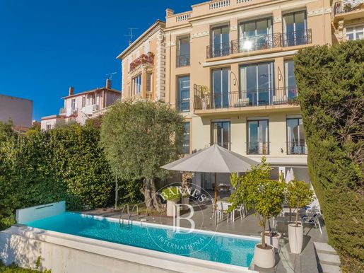 Maison 5 pièces 236 m² · à Cannes · 236 m² · 2 250 000 €