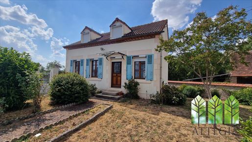 Maison 4 pièces 100 m² · à Feusines · 100 m² · 91 800 €