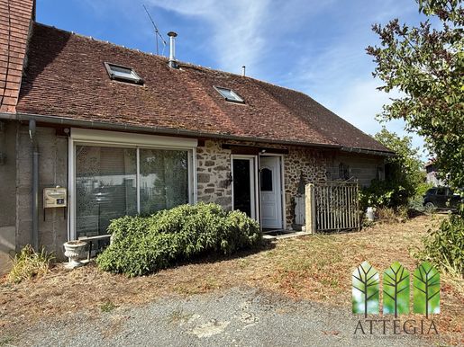 Maison 5 pièces 104 m² · à Chéniers · 104 m² · 71 000 €