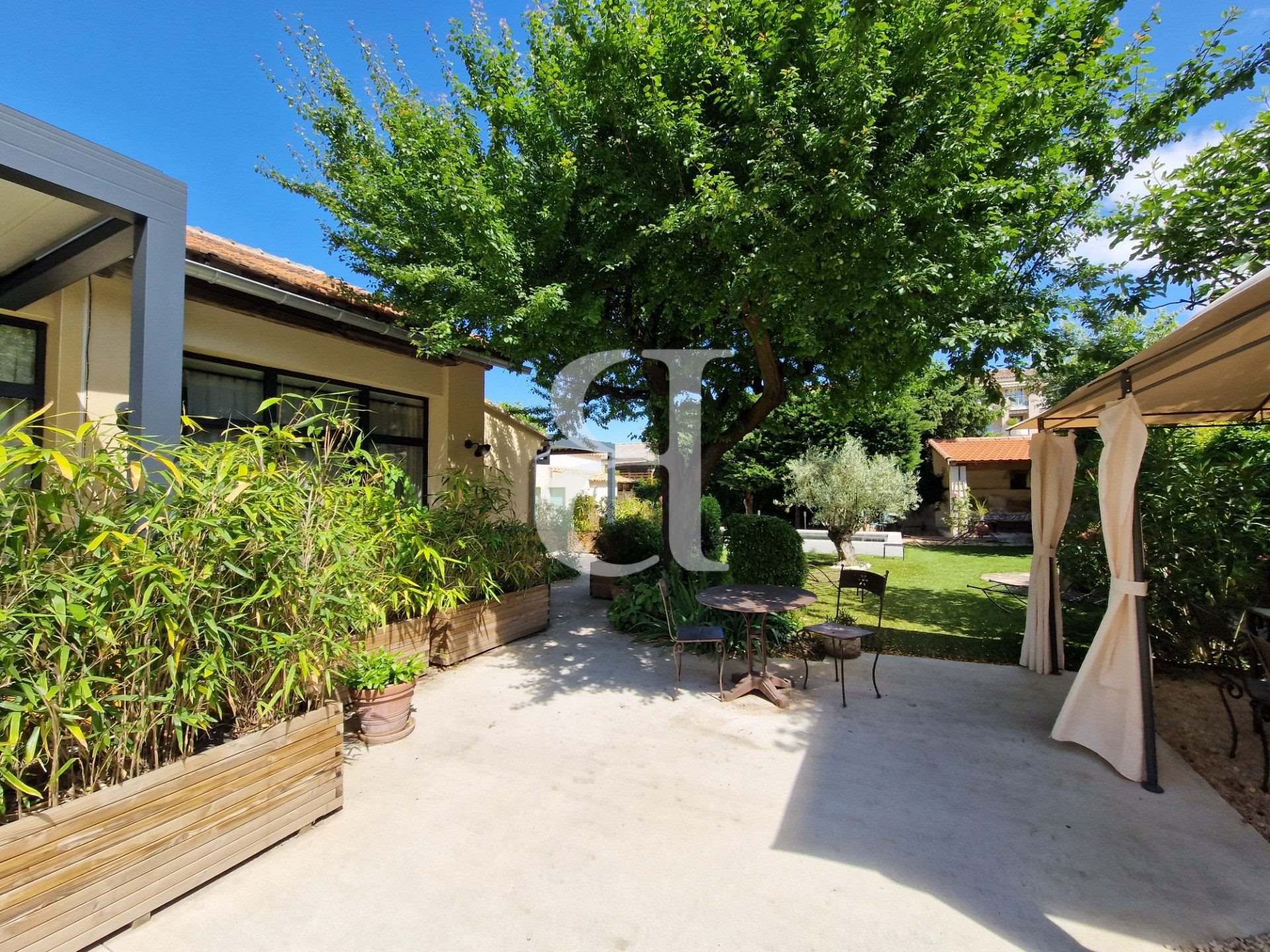 Maison à vendre, 239m², Vaison-la-Romaine