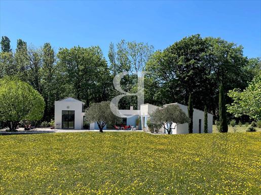 Maison 5 pièces 178 m² · à Vaison-la-Romaine · 178 m² · 1 000 000 €