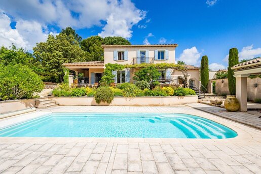 Maison 5 pièces 175 m² · à Suze-la-Rousse · 175 m² · 745 000 €
