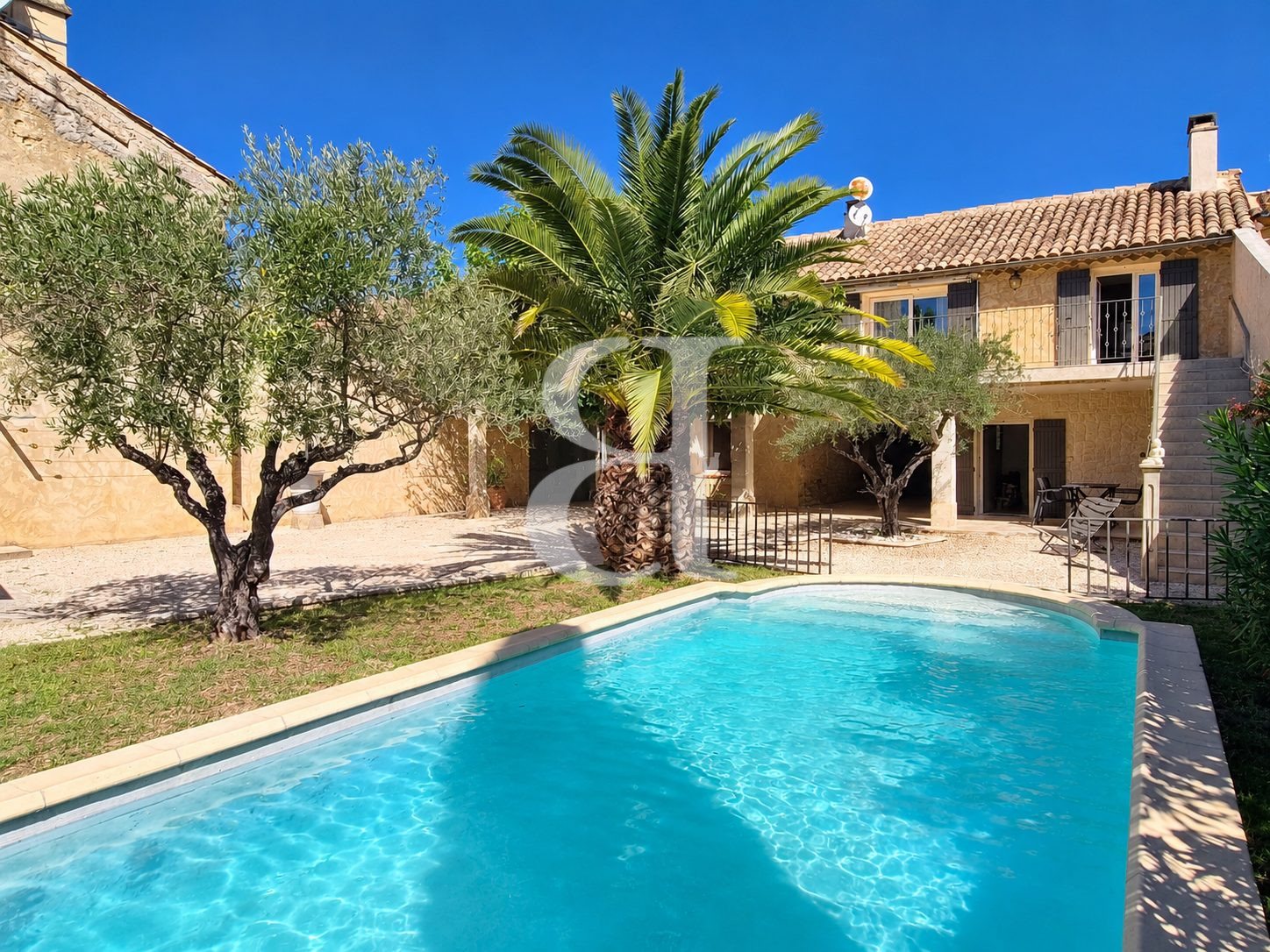 Maison à vendre, 130m², Sainte-Cécile-les-Vignes