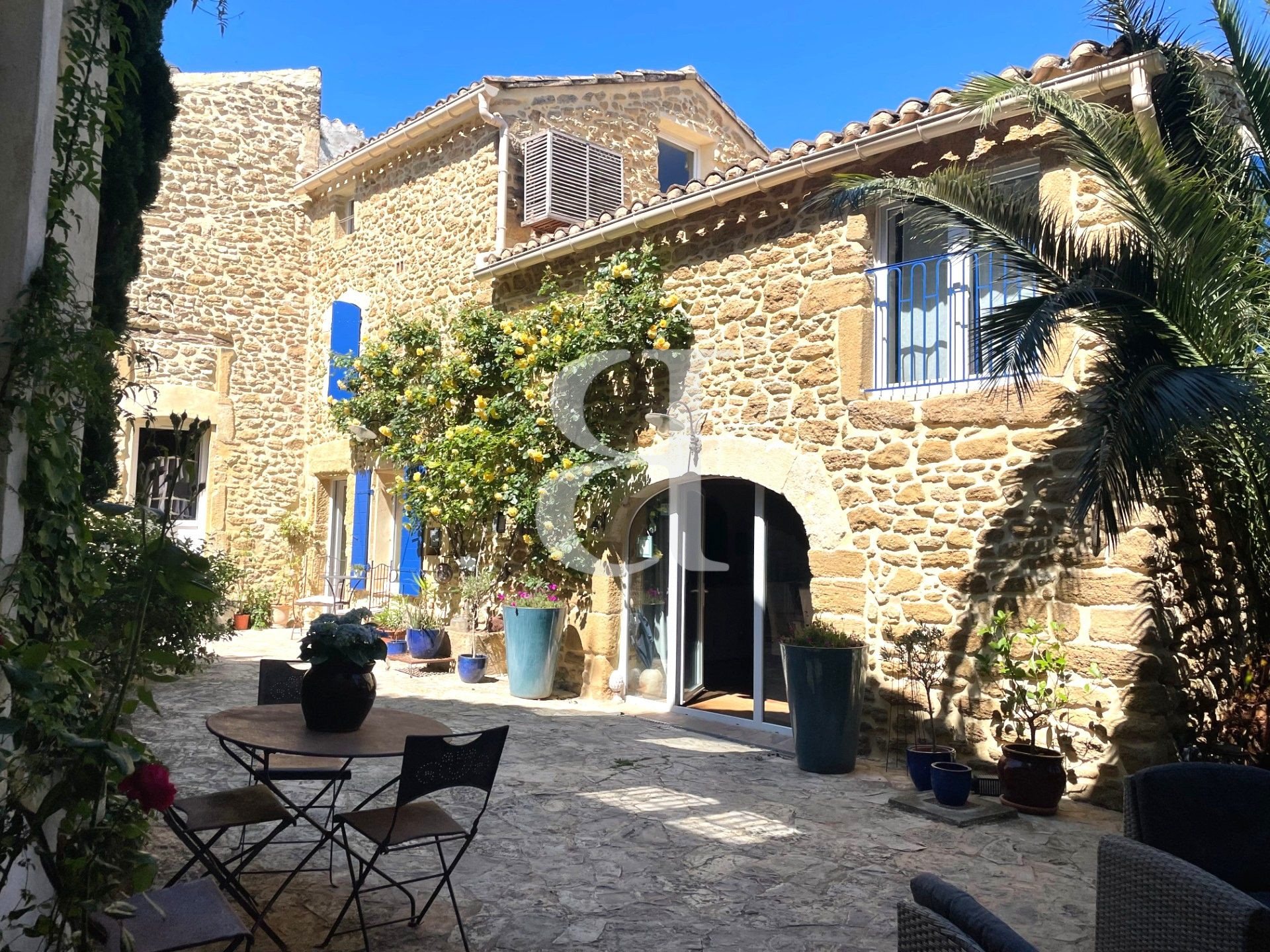 Maison à vendre, 288m², Suze-la-Rousse