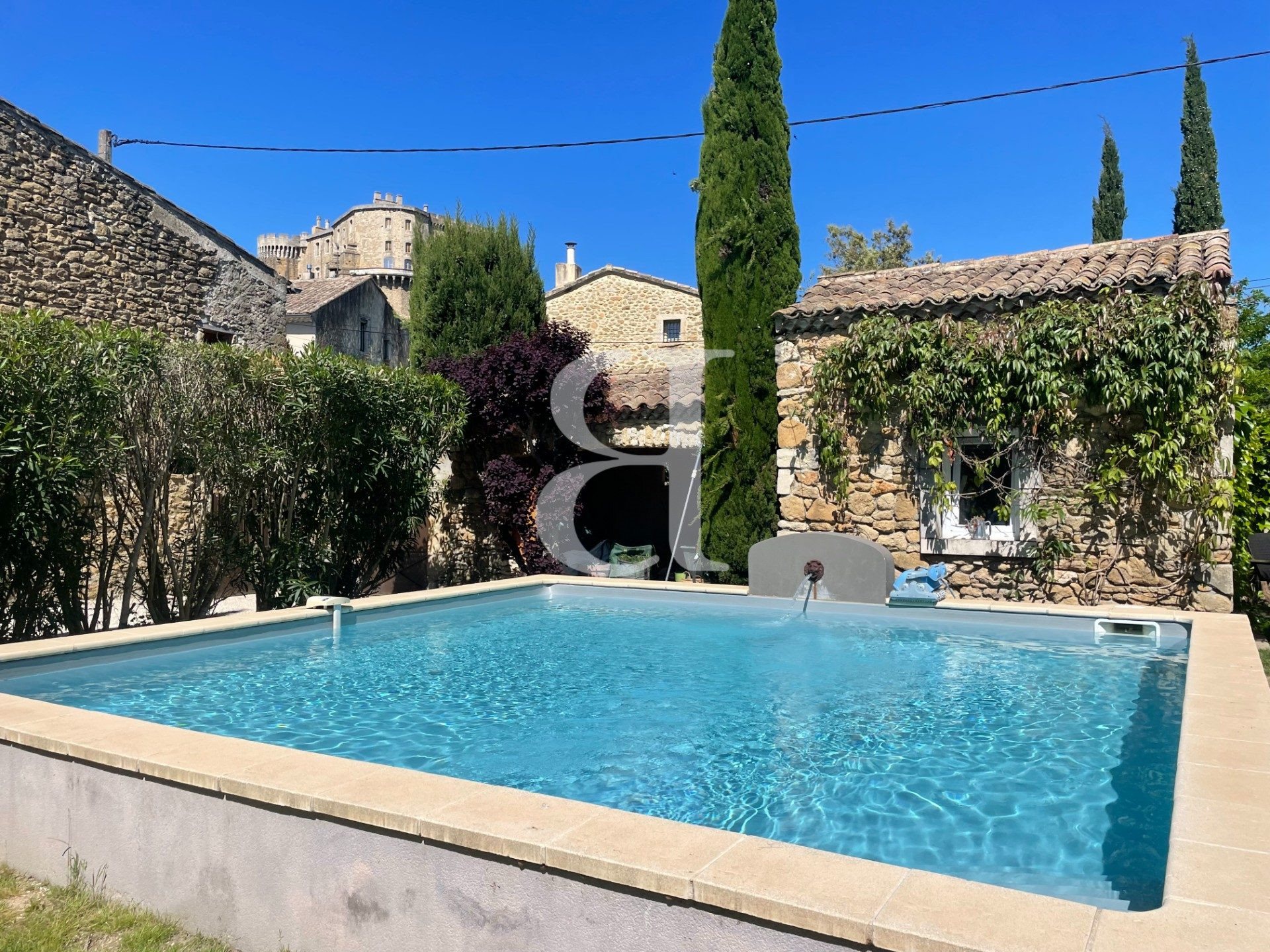Maison à vendre, 288m², Suze-la-Rousse