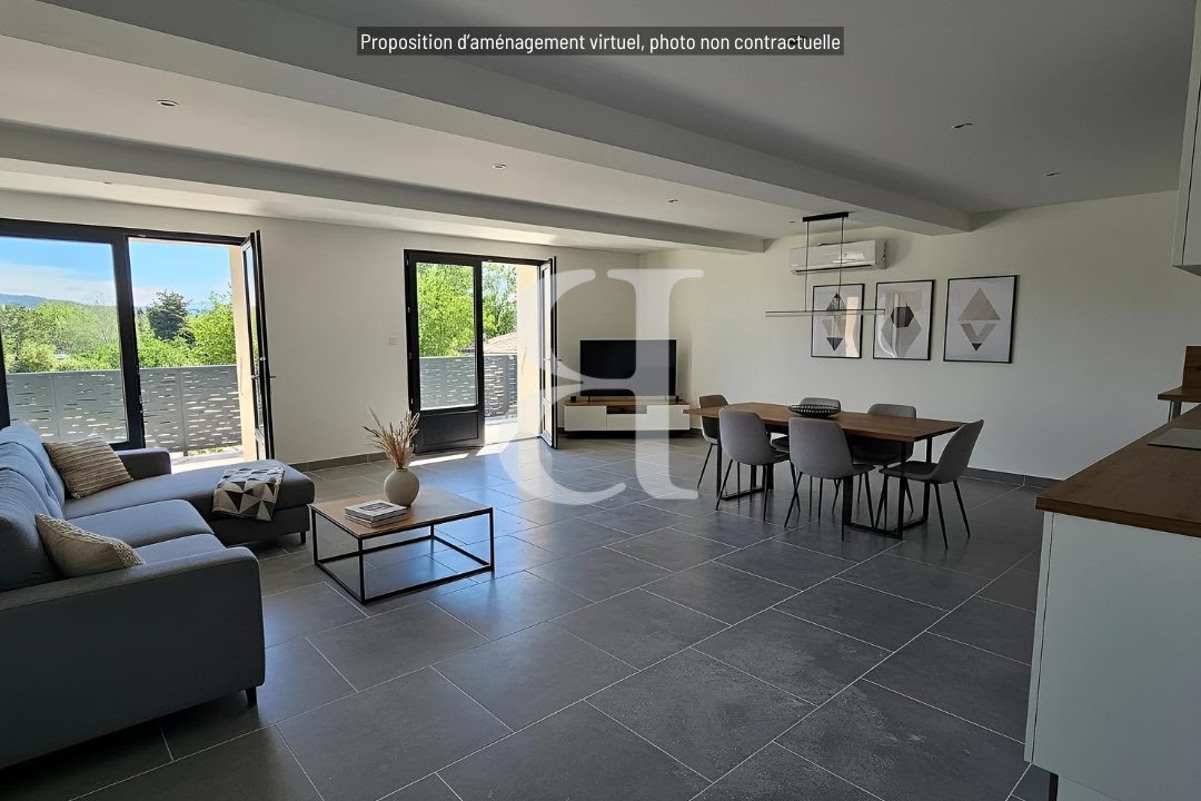 Appartement à vendre, 136m², Sainte-Cécile-les-Vignes