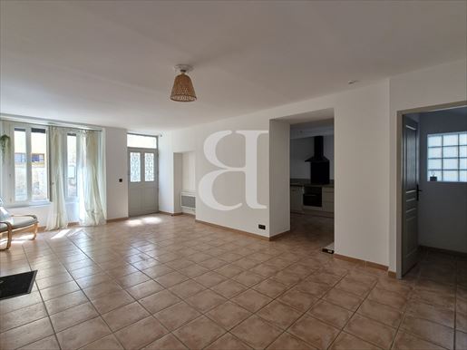 Maison 4 pièces 99 m² · à Sainte-Cécile-les-Vignes · 99 m² · 190 000 €