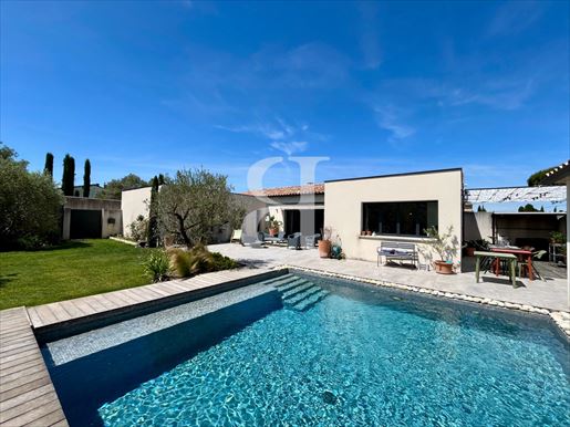 Maison 4 pièces 164 m² · à Saint-Rémy-de-Provence · 164 m² · 1 099 000 €