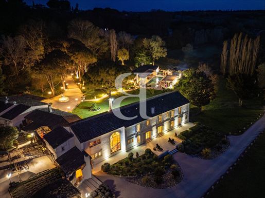 Maison 15 pièces 544 m² · à Maussane-les-Alpilles · 544 m² · 6 900 000 €