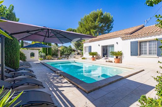 Maison 8 pièces 129 m² · à Saint-Rémy-de-Provence · 129 m² · 1 600 000 €