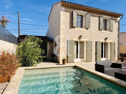 Maison 4 pièces 111 m² · à Saint-Rémy-de-Provence · 111 m² · 845 000 €