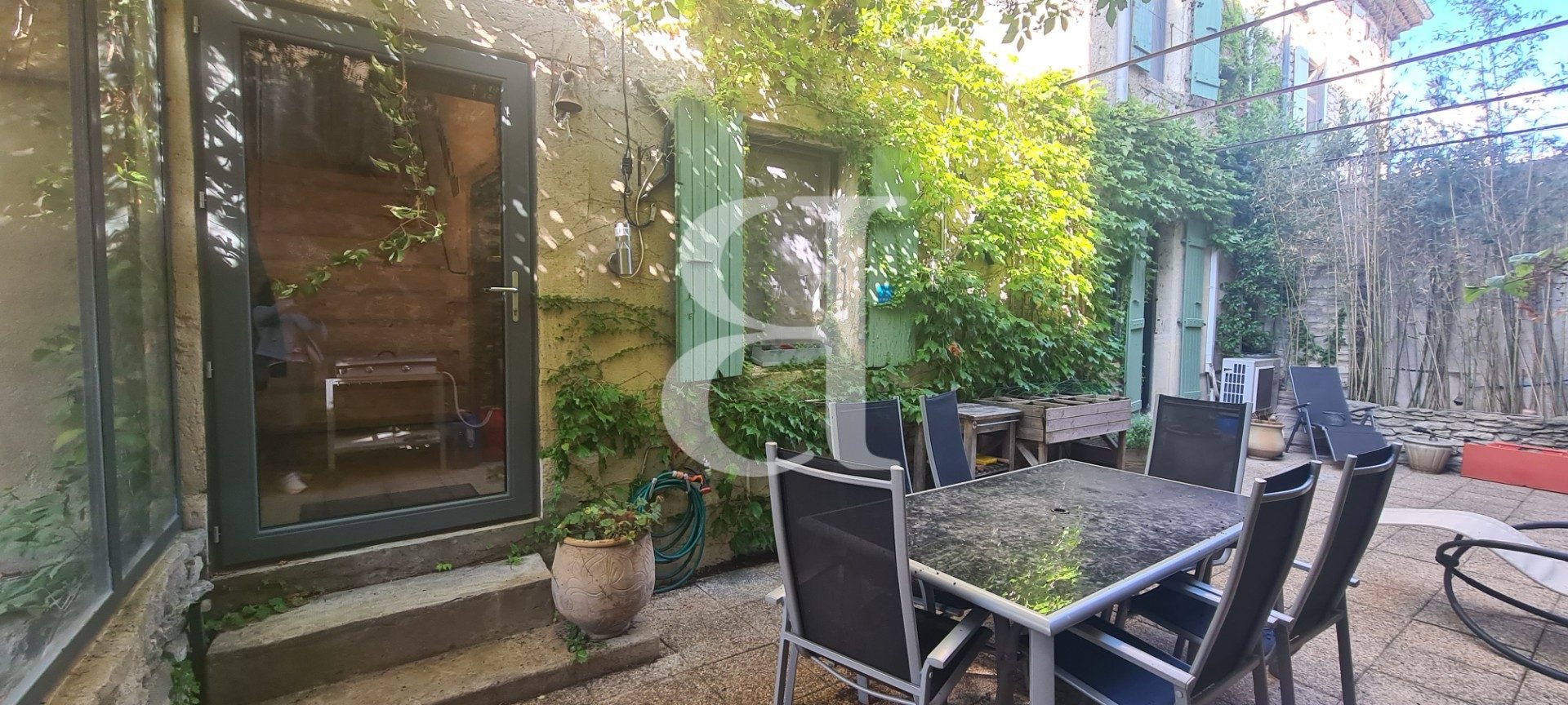 Maison à vendre, 220m², Taulignan