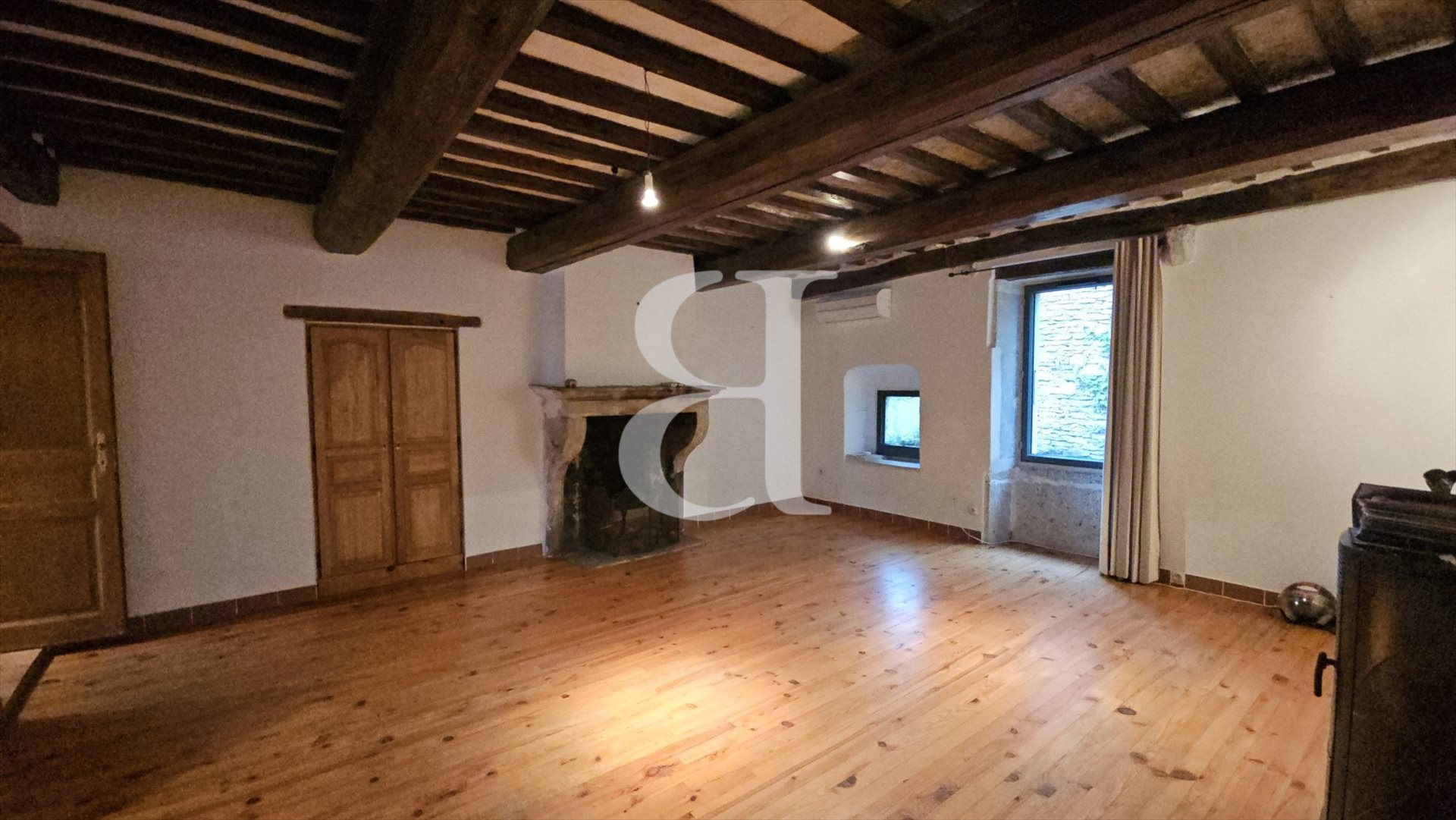 Maison à vendre, 220m², Taulignan
