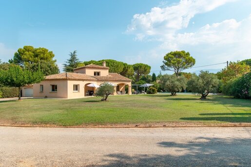 Maison 4 pièces 160 m² · à Mazan · 160 m² · 599 900 €