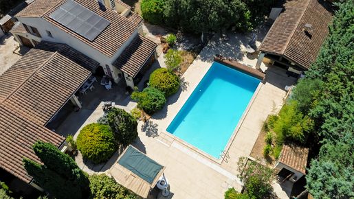 Maison 6 pièces 223 m² · à Uzès · 223 m² · 559 000 €