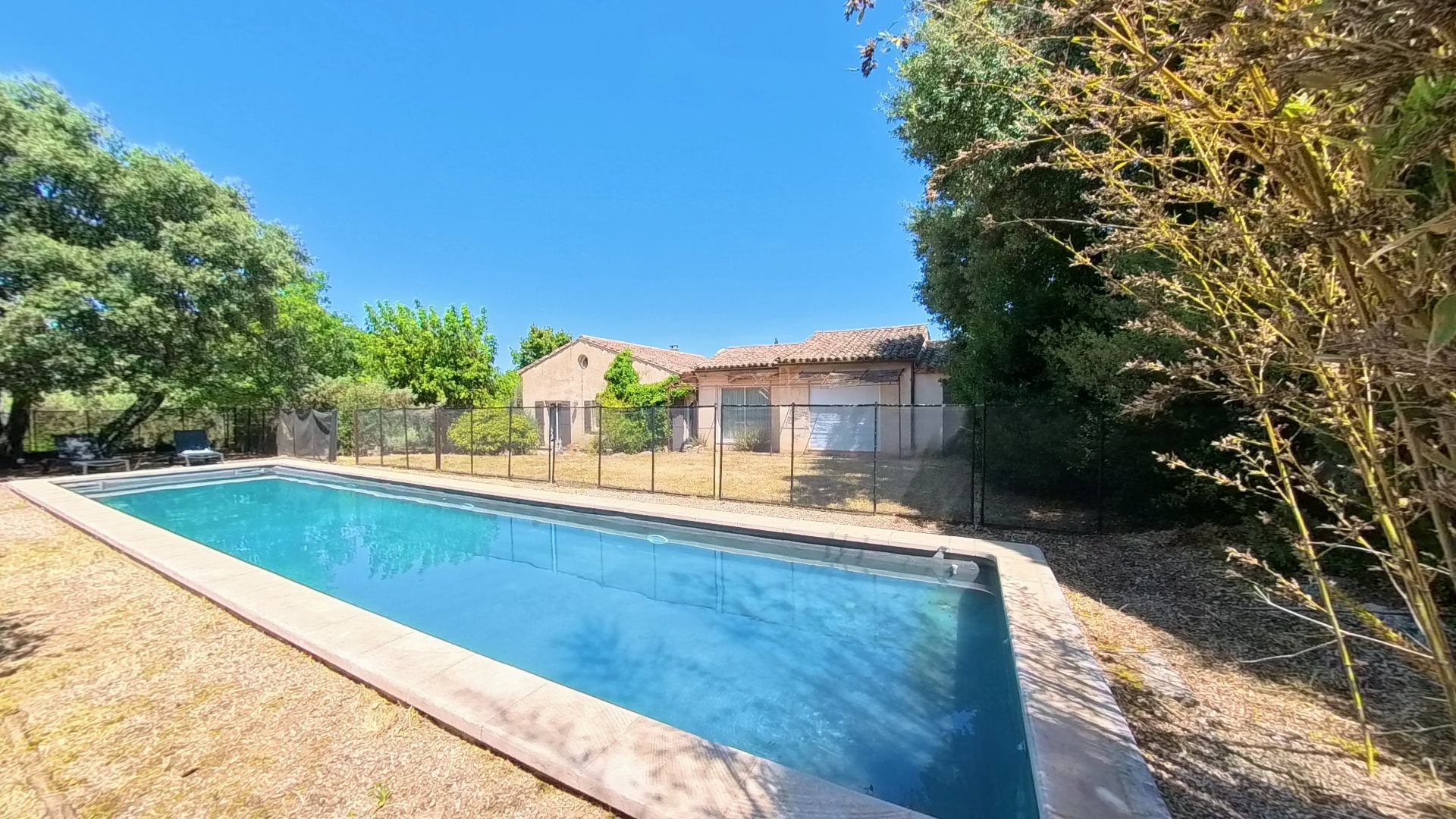 Maison à vendre, 160m², Saint-Siffret