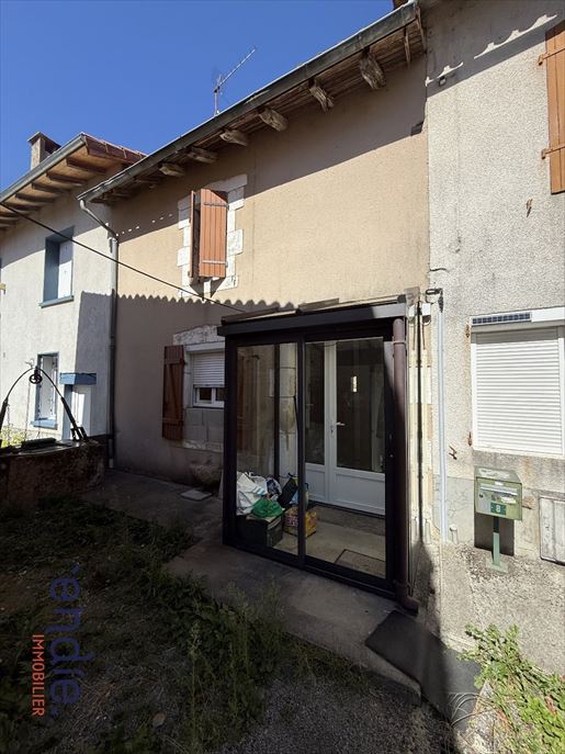 Maison 4 pièces 64 m² · à Rochechouart · 64 m² · 85 000 €