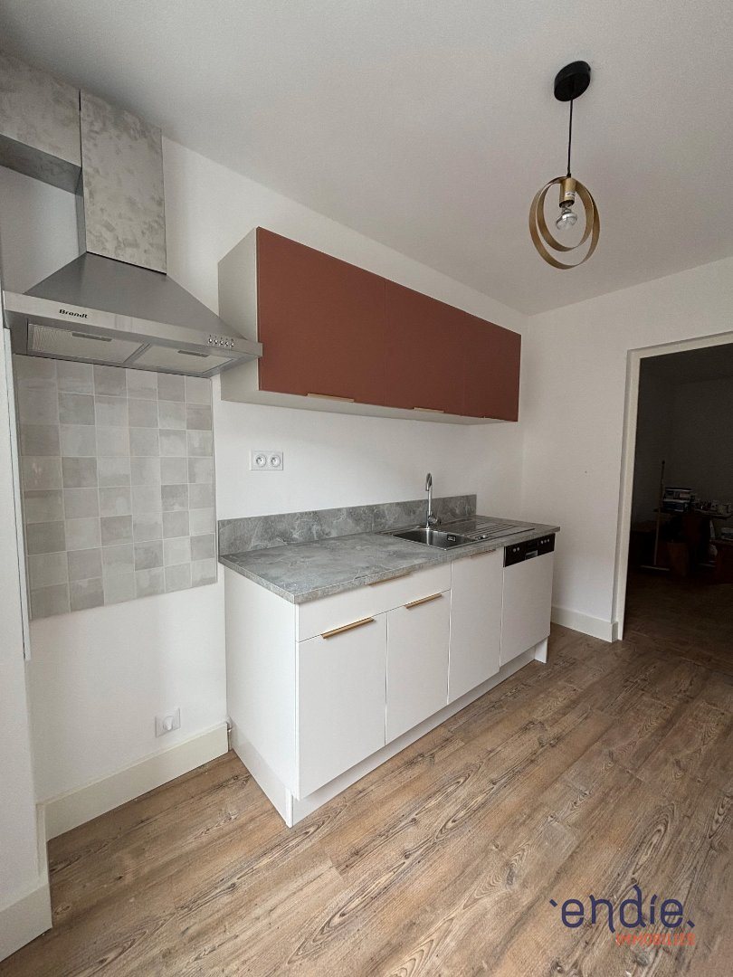 Maison à vendre, 96m², Saint-Laurent-sur-Gorre